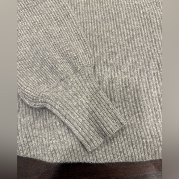 NWT Soft Surroundings Calanthe Cashmere Pullover Heather Gray Size XS $180.00 - Picture 4 of 14